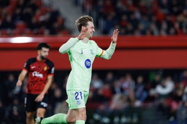 Fransız De Jong, LaLiga EA SPORTS maçında RCD Mallorca ve FC Barcelona (Maciej Rogowski) takımları arasında gol attıktan sonra kutlama yaparken görüldü.)