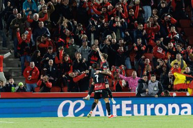 Vedat Muriqi ve Pablo Maffeo, LaLiga EA Spor karşılaşmasında RCD Mallorca ve FC Barcelona (Maciej Rogowski) takımları arasında gol üstüne gol atarken görüldü.)