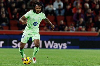 Jules Kounde, LaLiga EA SPORTS maçı sırasında RCD Mallorca ve FC Barcelona (Maciej Rogowski)