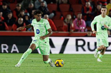Lamine Yamal, LaLiga EA SPORTS maçı sırasında RCD Mallorca ve FC Barcelona (Maciej Rogowski)