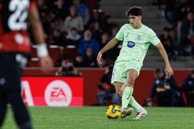 RCD Mallorca ve FC Barcelona (Maciej Rogowski) takımları arasında LaLiga EA SPORTS maçı sırasında Pau Cubarsi görüldü)