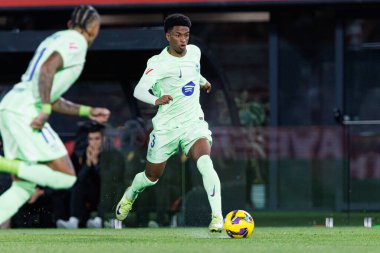 Alejandro Balde, RCD Mallorca ve FC Barcelona (Maciej Rogowski) takımları arasında LaLiga EA SPORTS maçı sırasında görüldü.)