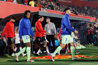 Jules Kounde, Pau Cubarsi LaLiga EA SPORTS maçı sırasında RCD Mallorca ve FC Barcelona (Maciej Rogowski)