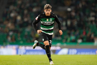 Estadio Jose Alvalade 'de (Maciej Rogowski) Sporting CP ve CD Santa Clara takımları arasında oynanan Liga Portekiz maçı sırasında Maximilian Araujo)