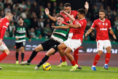 Luis Rocha, Viktor Gyokeres, Daniel Borges Liga Portekiz maçı sırasında Estadio Jose Alvalade 'de (Maciej Rogowski)