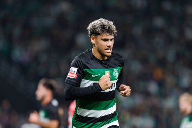 Estadio Jose Alvalade 'de (Maciej Rogowski) Sporting CP ve CD Santa Clara takımları arasında oynanan Liga Portekiz maçı sırasında Maximilian Araujo)
