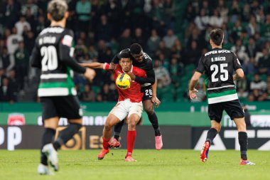 Estadio Jose Alvalade 'de (Maciej Rogowski) Sporting CP ve CD Santa Clara takımları arasında oynanan Liga Portekiz maçı sırasında Vinicius Lopes, Ousmane Diomande)