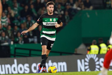Estadio Jose Alvalade 'de (Maciej Rogowski) Sporting CP ve CD Santa Clara takımları arasında oynanan Liga Portekiz maçı sırasında Goncalo Inacio)