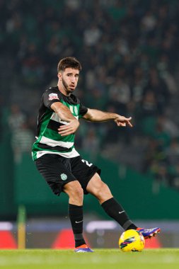 Estadio Jose Alvalade 'de (Maciej Rogowski) Sporting CP ve CD Santa Clara takımları arasında oynanan Liga Portekiz maçı sırasında Goncalo Inacio)
