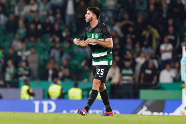 Estadio Jose Alvalade 'de (Maciej Rogowski) Sporting CP ve CD Santa Clara takımları arasında oynanan Liga Portekiz maçı sırasında Goncalo Inacio)