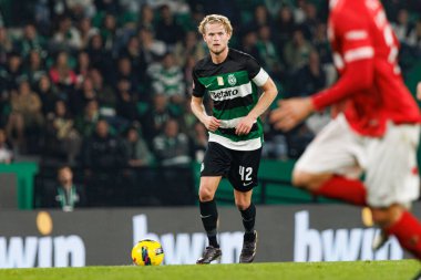 Estadio Jose Alvalade 'de (Maciej Rogowski) Sporting CP ve CD Santa Clara takımları arasında oynanan Liga Portekiz maçı sırasında Morten Hjulmand)