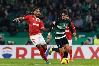 Matheus Araujo, Francisco Trincao Liga Portekiz maçı sırasında Estadio Jose Alvalade 'de (Maciej Rogowski)