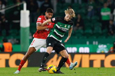 Adriano Firmino, Morten Hjulmand Liga Portekiz maçı sırasında Estadio Jose Alvalade 'de (Maciej Rogowski)
