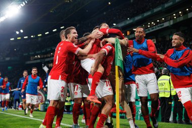 Estadio Jose Alvalade 'deki (Maciej Rogowski) Sporting CP ve CD Santa Clara takımları arasında oynanan Liga Portekiz maçında gol attıktan sonra Vinicius Lopes kutlama yapıyor.)