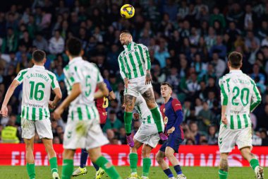 Estadio Benito Villamarin 'de Real Betis Balompie ve FC Barcelona takımları arasında LaLiga EASPORTS maçında Chimy Avila görüldü (Maciej Rogowski)