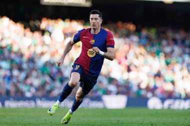 Robert Lewandowski, LaLiga EASPORTS maçı sırasında Estadio Benito Villamarin 'de Real Betis Balompie ve FC Barcelona takımları arasında görüldü (Maciej Rogowski)