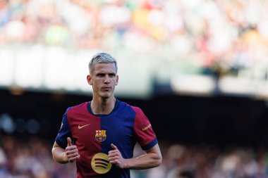 Dani Olmo, LaLiga EASPORTS maçı sırasında Estadio Benito Villamarin 'de Real Betis Balompie ve FC Barcelona takımları arasında görüldü (Maciej Rogowski)