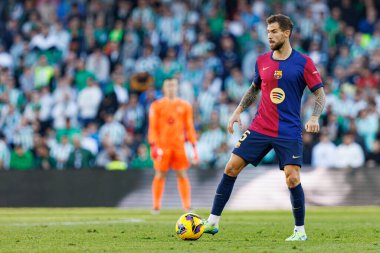 Inigo Martinez, Real Betis Balompie ve FC Barcelona takımları arasında LaLiga EASPORTS maçında Estadio Benito Villamarin (Maciej Rogowski)