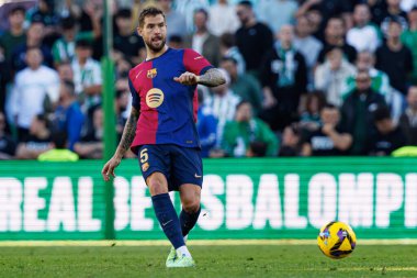 Inigo Martinez, Real Betis Balompie ve FC Barcelona takımları arasında LaLiga EASPORTS maçında Estadio Benito Villamarin (Maciej Rogowski)