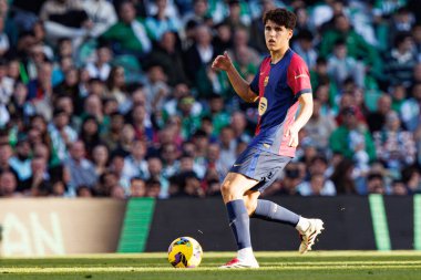 Pau Cubarsi, Real Betis Balompie ve FC Barcelona takımları arasında LaLiga EASPORTS maçında Estadio Benito Villamarin (Maciej Rogowski)