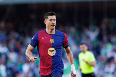 Robert Lewandowski, LaLiga EASPORTS maçı sırasında Estadio Benito Villamarin 'de Real Betis Balompie ve FC Barcelona takımları arasında görüldü (Maciej Rogowski)