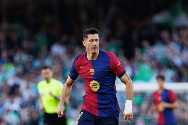 Robert Lewandowski, LaLiga EASPORTS maçı sırasında Estadio Benito Villamarin 'de Real Betis Balompie ve FC Barcelona takımları arasında görüldü (Maciej Rogowski)
