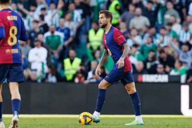 Inigo Martinez, Real Betis Balompie ve FC Barcelona takımları arasında LaLiga EASPORTS maçında Estadio Benito Villamarin (Maciej Rogowski)