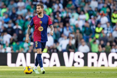 Inigo Martinez, Real Betis Balompie ve FC Barcelona takımları arasında LaLiga EASPORTS maçında Estadio Benito Villamarin (Maciej Rogowski)