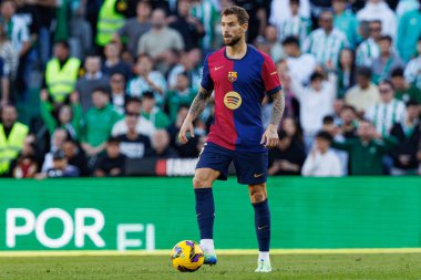 Inigo Martinez, Real Betis Balompie ve FC Barcelona takımları arasında LaLiga EASPORTS maçında Estadio Benito Villamarin (Maciej Rogowski)