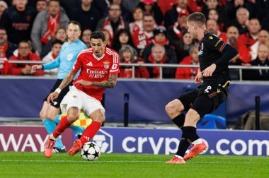 Angel Di Maria, Emil Holm UEFA Şampiyonlar Ligi maçında SL Benfica ve Bologna FC 1909 (Maciej Rogowski)