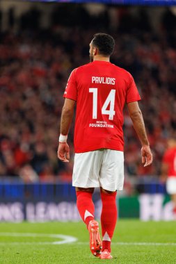 Vangelis Pavlidis UEFA Şampiyonlar Ligi maçında SL Benfica ve Bologna FC 1909 takımları arasında görüldü (Maciej Rogowski)