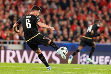 Nikola Moro UEFA Şampiyonlar Ligi maçında SL Benfica ve Bologna FC 1909 takımları arasında görüldü (Maciej Rogowski)