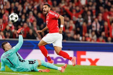 Lukasz Skorupski, Vangelis Pavlidis UEFA Şampiyonlar Ligi maçında SL Benfica ve Bologna FC 1909 takımları arasında görüldü (Maciej Rogowski)