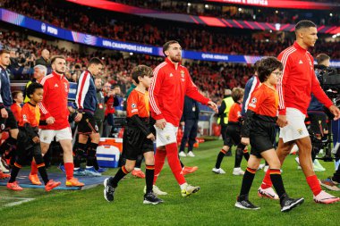 Kerem Akturkoglu, Orkun Kokcu, Alexander Bah SL Benfica ve Bologna FC 1909 takımları arasında oynanan UEFA Şampiyonlar Ligi maçında görüldü (Maciej Rogowski)