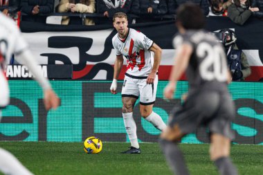 Estadio de Vallecas 'ta Rayo Vallecano ve Real Madrid FC takımları arasında oynanan LaLiga EA SPORTS maçı sırasında Florian Lejeune görüldü (Maciej Rogowski)
