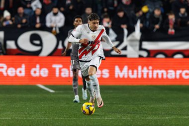 Andrei Ratiu, Estadio de Vallecas 'ta Rayo Vallecano ve Real Madrid FC takımları arasında oynanan LaLiga EA SPORTS maçı sırasında görüldü (Maciej Rogowski)