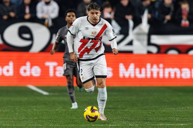 Andrei Ratiu, Estadio de Vallecas 'ta Rayo Vallecano ve Real Madrid FC takımları arasında oynanan LaLiga EA SPORTS maçı sırasında görüldü (Maciej Rogowski)