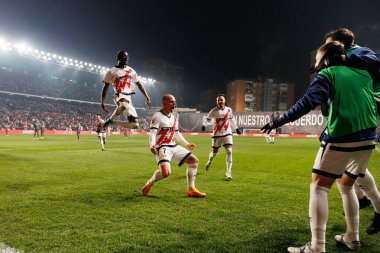 Isi Palazon, Estadio de Vallecas 'taki Rayo Vallecano ve Real Madrid FC takımları arasında oynanan LaLiga EA SPORTS maçında gol attıktan sonra kutlama yaparken görüldü (Maciej Rogowski)