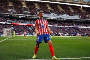Alexander Sorloth, LaLiga EA SPORTS maçında Estadio Civitas Metropolitano 'daki Atletico de Madrid ve Getafe CF takımları arasında gol attıktan sonra kutlama yaparken görüldü (Maciej Rogowski)