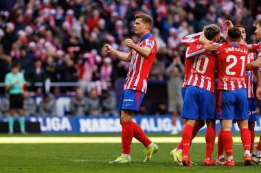 Alexander Sorloth, LaLiga EA SPORTS maçında Estadio Civitas Metropolitano 'daki Atletico de Madrid ve Getafe CF takımları arasında gol attıktan sonra kutlama yaparken görüldü (Maciej Rogowski)