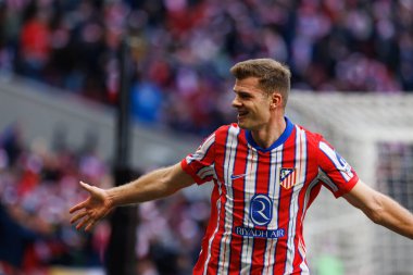 Alexander Sorloth, LaLiga EA SPORTS maçında Estadio Civitas Metropolitano 'daki Atletico de Madrid ve Getafe CF takımları arasında gol attıktan sonra kutlama yaparken görüldü (Maciej Rogowski)