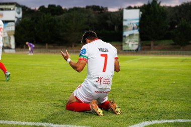 Euller, Liga Portekiz 2 maçında CD Mafra ve CS Maritimo (Maciej Rogowski) takımları arasında kutlama yaparken görüldü.)