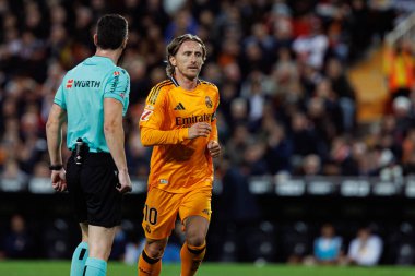 Luka Modriç LaLiga EA SPORTS maçı sırasında Valencia CF ve Real Madrid FC takımları arasında Mestalla Stadyumu 'nda (Maciej Rogowski)