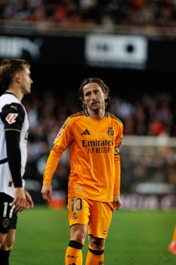 Luka Modriç LaLiga EA SPORTS maçı sırasında Valencia CF ve Real Madrid FC takımları arasında Mestalla Stadyumu 'nda (Maciej Rogowski)