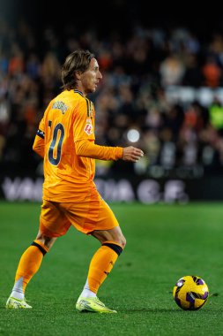 Luka Modriç LaLiga EA SPORTS maçı sırasında Valencia CF ve Real Madrid FC takımları arasında Mestalla Stadyumu 'nda (Maciej Rogowski)