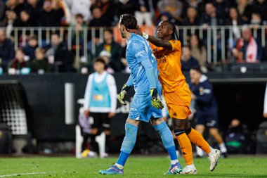 Mestalla Stadyumu 'ndaki (Maciej Rogowski) Valencia CF ve Real Madrid FC takımları arasında oynanan LaLiga EA SPORTS maçında Dimitrievski ve Vinicius Junior' u çaldı.)