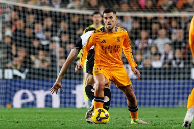 Mestalla Stadyumu 'ndaki Valencia CF ve Real Madrid FC takımları arasında oynanan LaLiga EA SPORTS maçı sırasında Dani Ceballos (Maciej Rogowski)