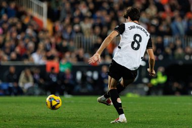 Mestalla Stadyumu 'ndaki Valencia CF ve Real Madrid FC takımları arasında oynanan LaLiga EA SPORTS maçı sırasında Javi Guerra (Maciej Rogowski)