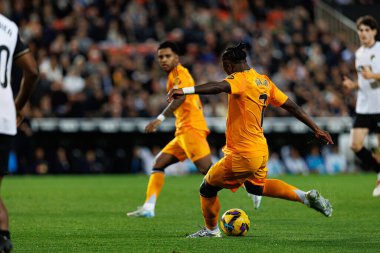 Mestalla Stadyumu 'ndaki Valencia CF ve Real Madrid FC takımları arasında oynanan LaLiga EA SPORTS maçı sırasında Vinicius Junior (Maciej Rogowski)