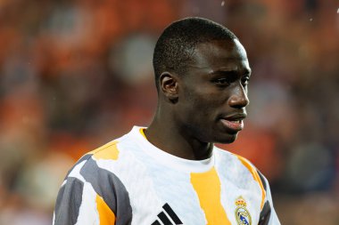 Mestalla Stadyumu 'ndaki Valencia CF ve Real Madrid FC takımları arasında oynanan LaLiga EA SPORTS maçı sırasında Ferland Mendy (Maciej Rogowski)